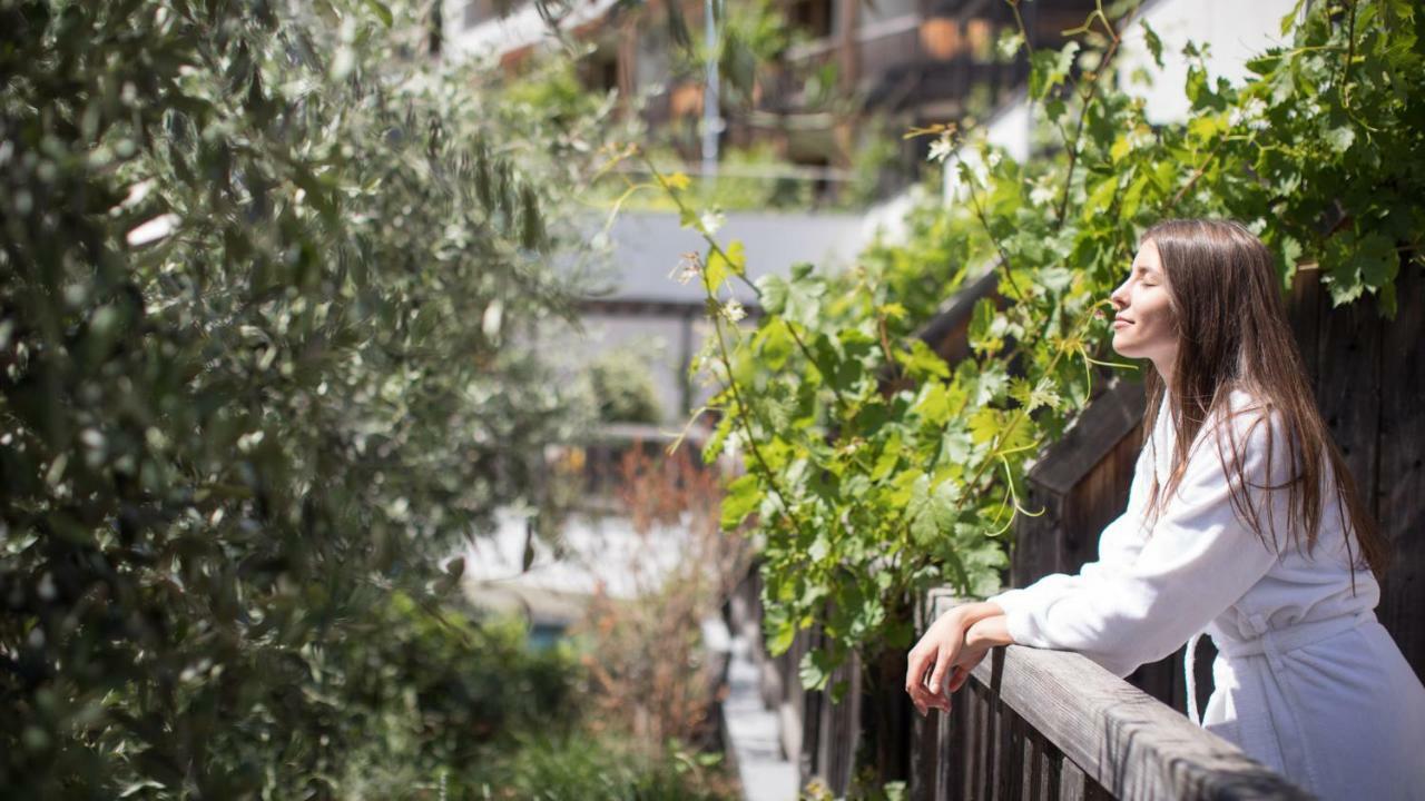 Biohotel Theiner'S Garten Lana Eksteriør billede