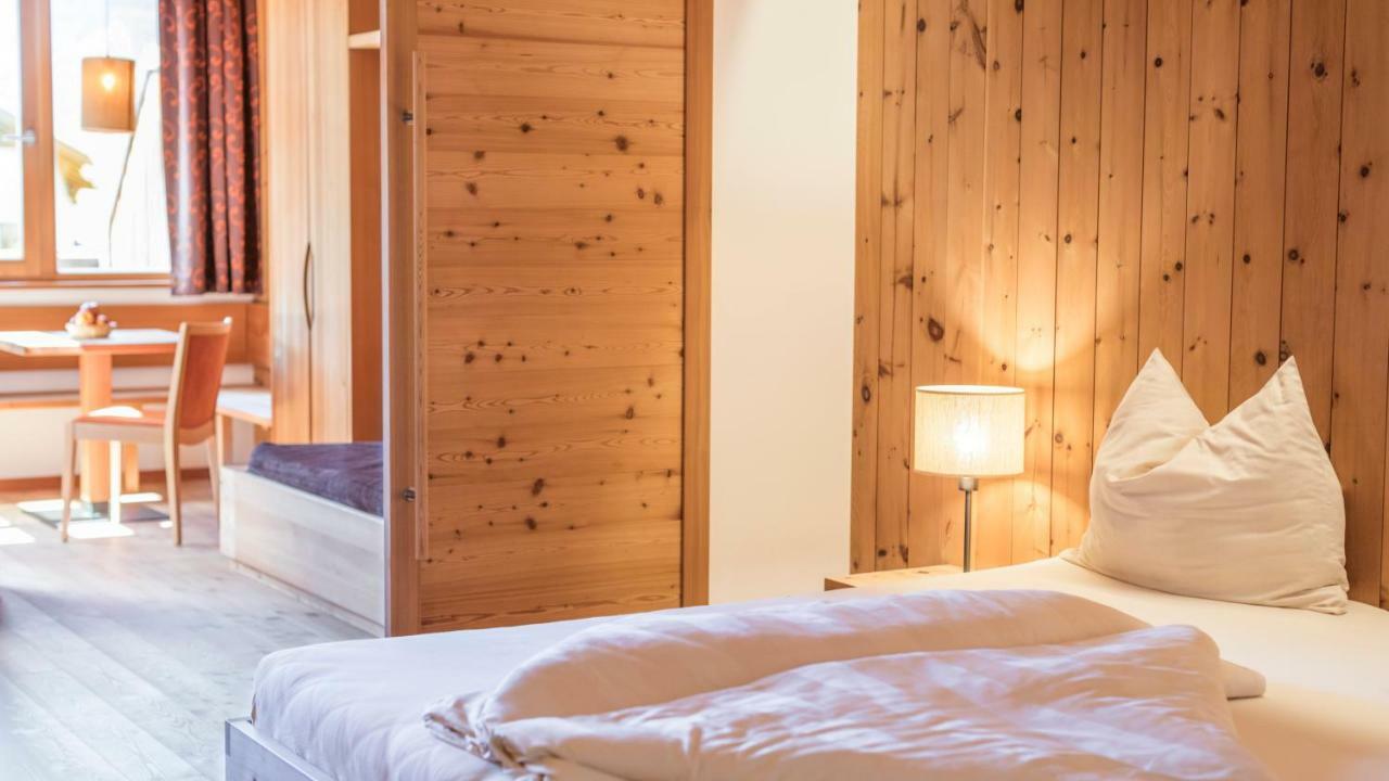 Biohotel Theiner'S Garten Lana Eksteriør billede